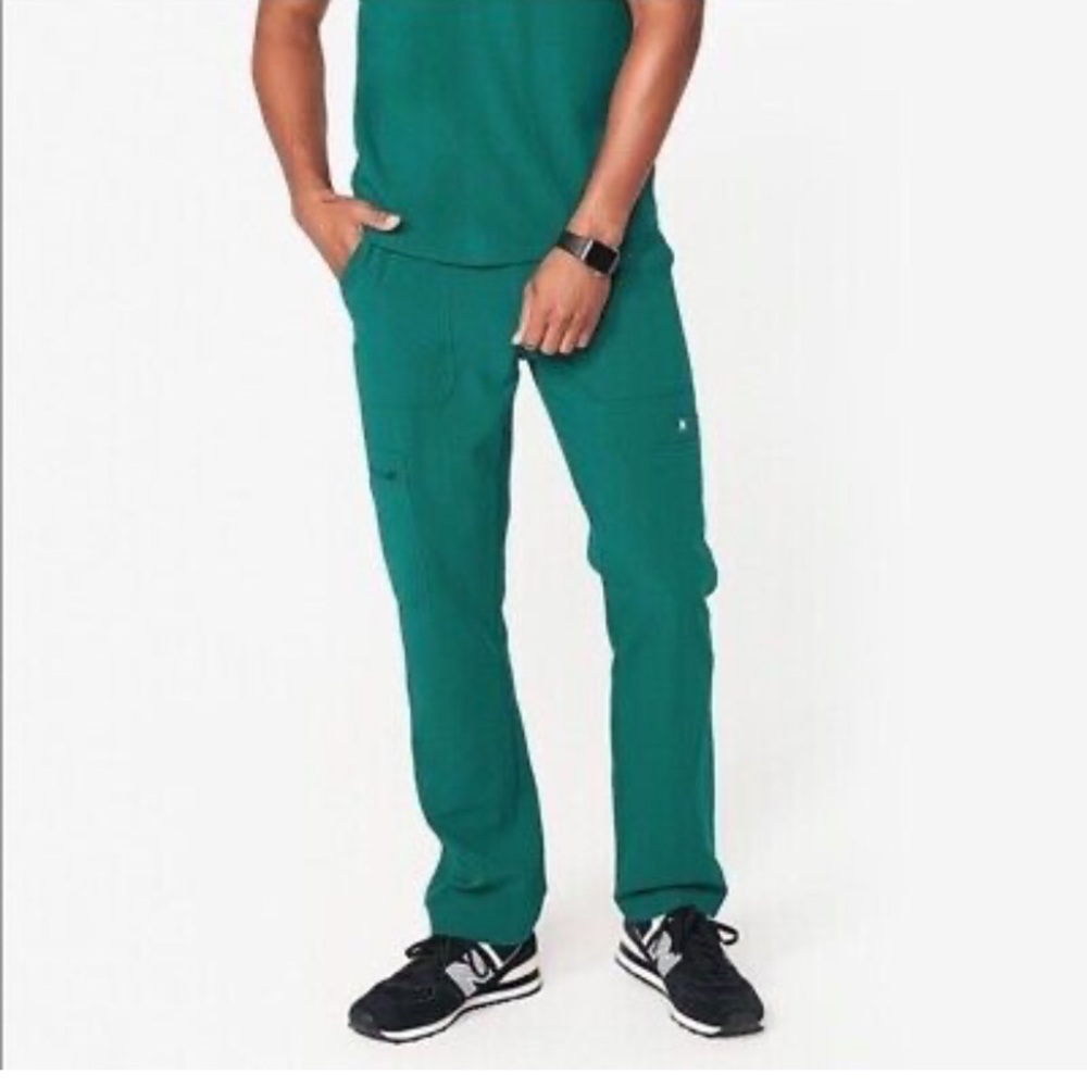 Figs Axim™ Cargo Scrub Pants